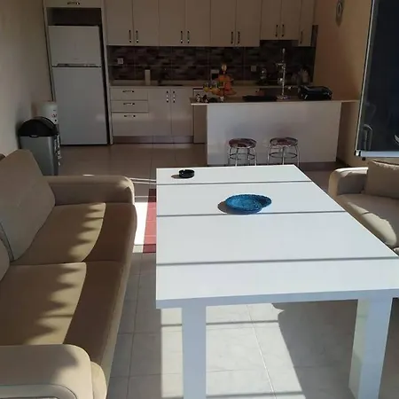 Tatil Evi Duplex House With Terrace, 3 Mins To The Sea! Antalya