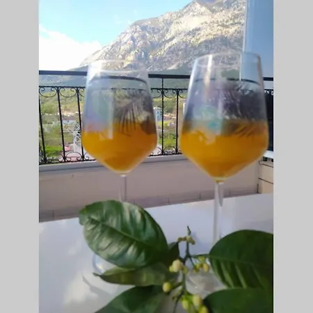 Tatil Evi Duplex House With Terrace, 3 Mins To The Sea! *