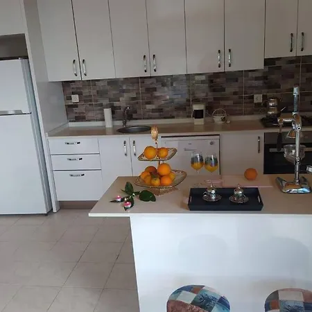 Duplex House With Terrace, 3 Mins To The Sea! Holiday home Antalya